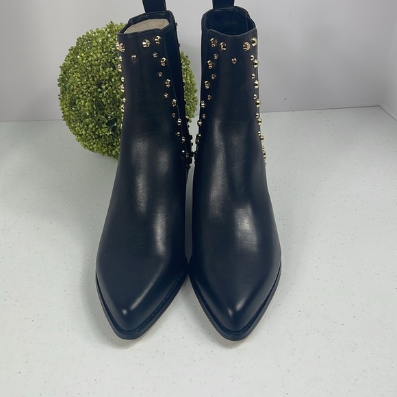 MICHAEL KORS
Women's Kinlee Leather Studded Pull-On Chelsea Booties Sz 8.5 - Picture 6 of 12